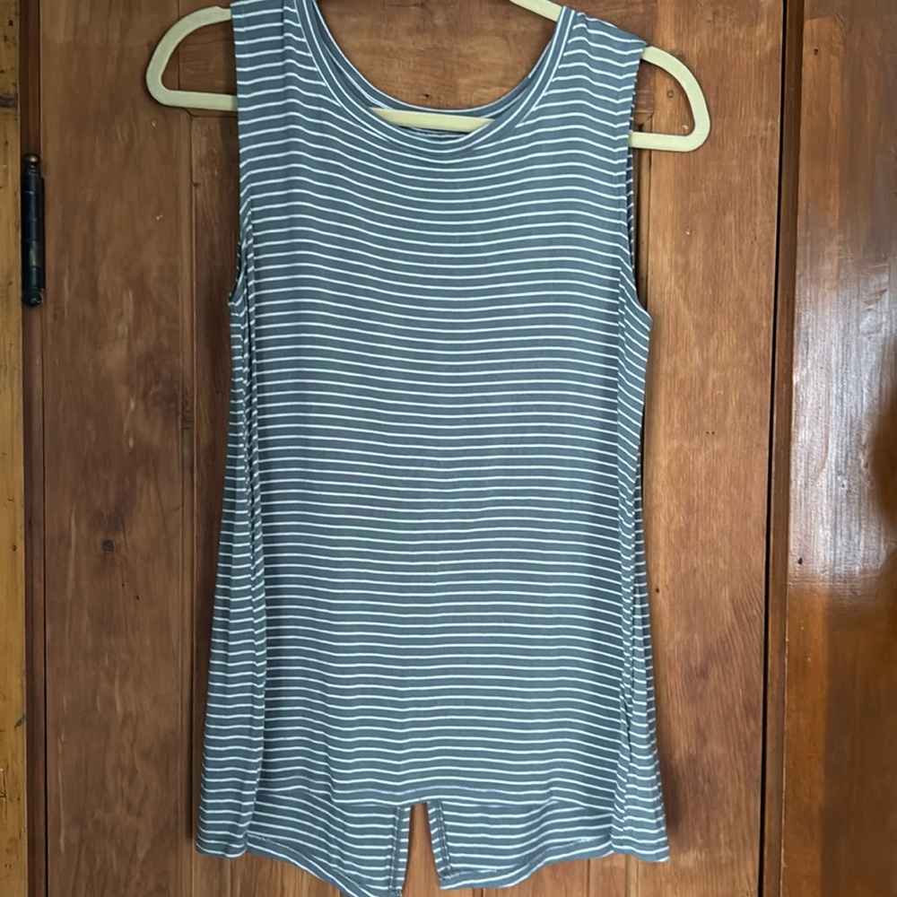 Old Navy tank